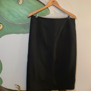 7th Avenue New York and Company Black Pencil Skirt